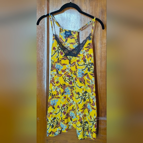 Daytrip Tops - Daytrip Yellow Floral Camisole with Black Lace